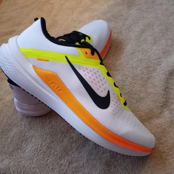 Nike Other - NWT Nike Winflo 10 Air